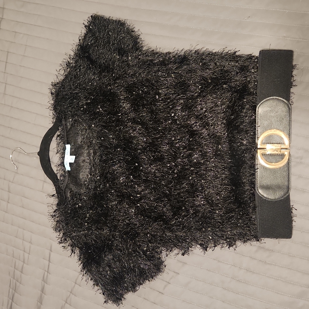 Black fuzzy blouse (small)